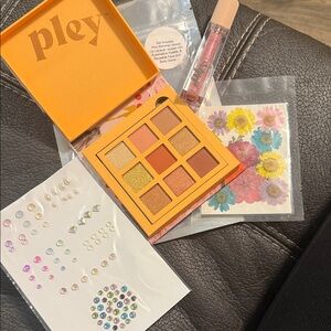 Eyeshadow Palette - Vibrant Shades